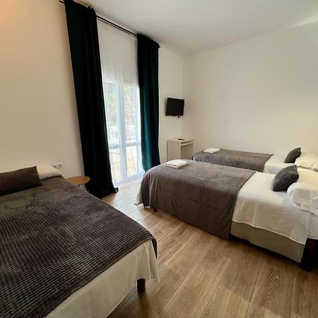 Hostal Oasis Dor Cala D´Or Buitenkant foto