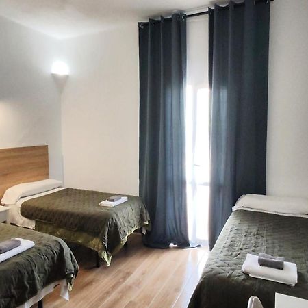 Hostal Oasis Dor Cala D´Or Buitenkant foto